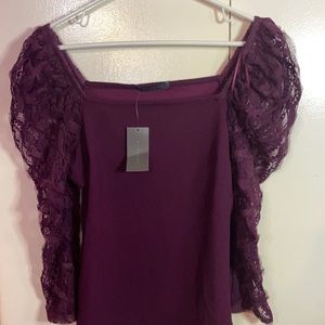 SUZY SHIER fancy purple Blouse with lace sleeves
